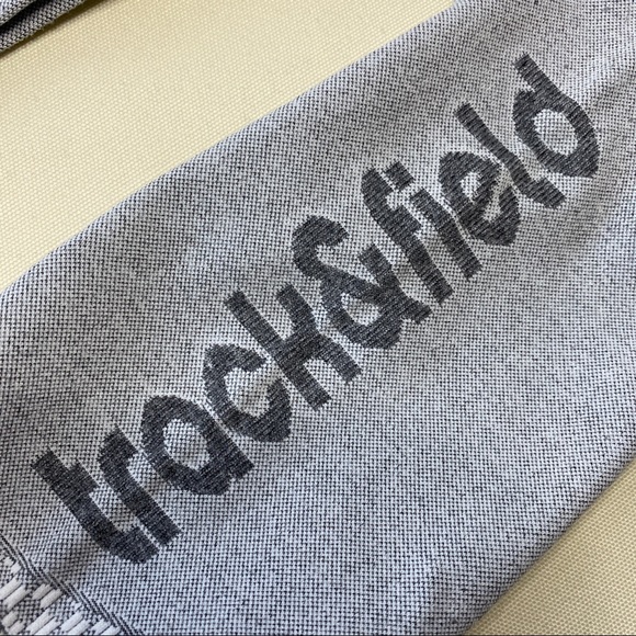 Track & Field Gray Textured Capri Leggings - Picture 7 of 8